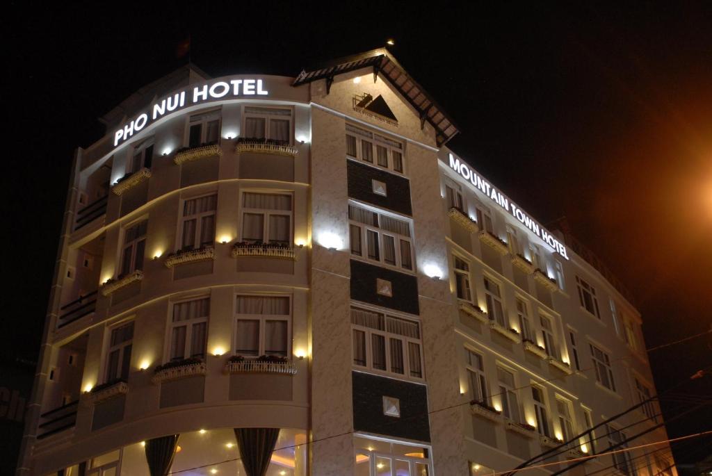 Mountain Town Hotel Да Лат Екстериор снимка
