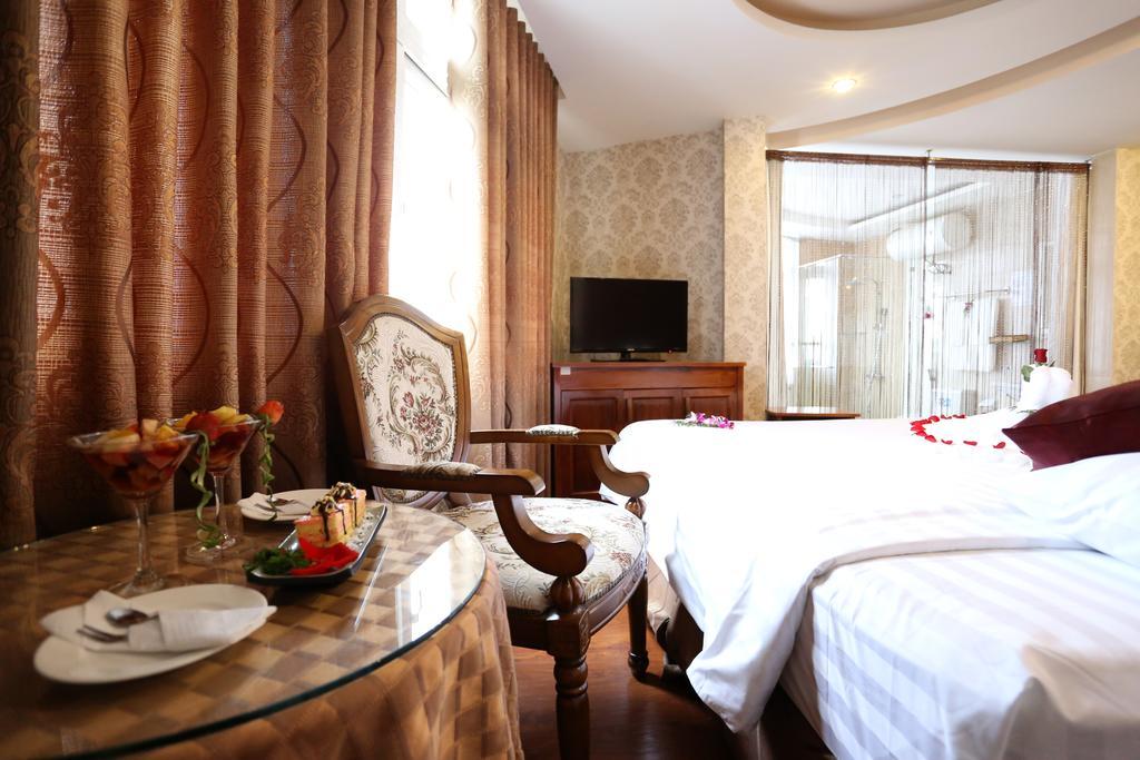 Mountain Town Hotel Да Лат Екстериор снимка